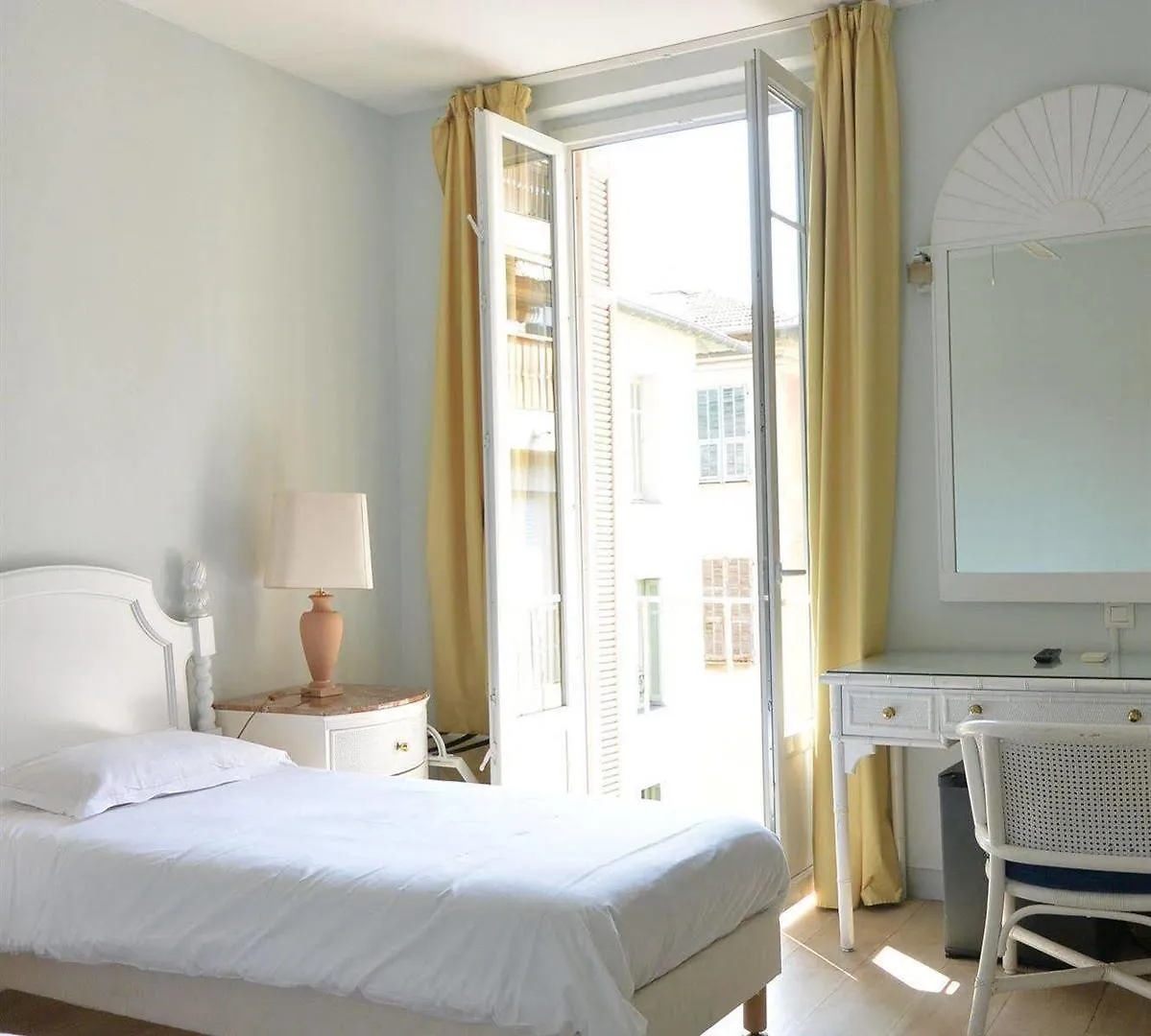 Boutique Hotel Nice Cote D'Azur 4*,  צרפת